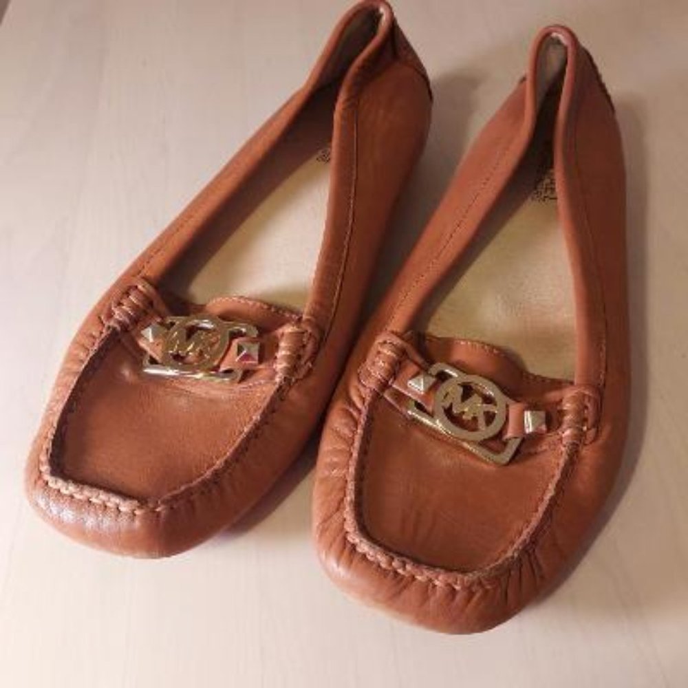 Pre-owned Michael Kors Luggage Loafers